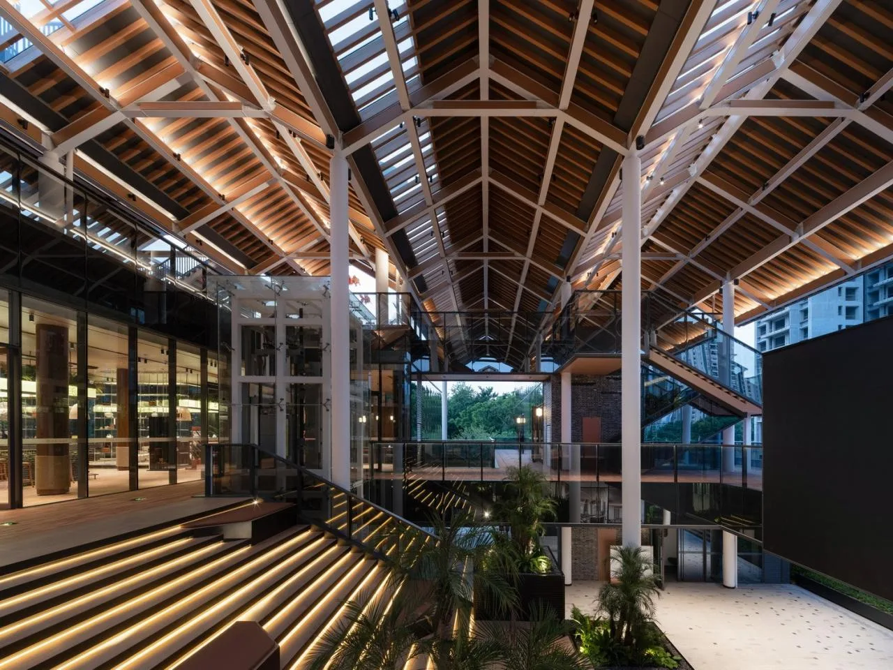 BIM Architecture | Cantonese Lifestyle in Liwan Chajiao: Diverse Reflections on Urban Spatial Transformation/XAA Architecture Firm