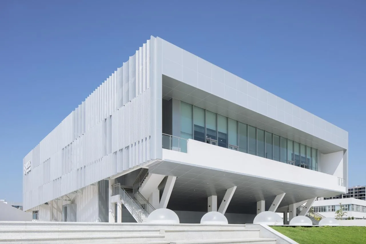 BIM Architecture | Gulin Vocational High School in Ningbo City: Infinite Script for Youth/ARCHIS Architectural Design Firm