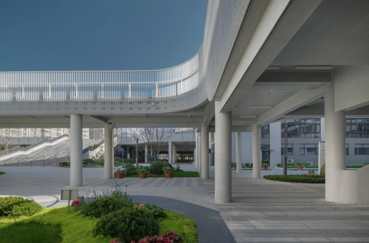 BIM Architecture | Renovation and Expansion of Xi'an High tech No.1 Middle School (High School Division)/Qu Peiqing Studio of China Northwest Architectural Design and Research Institute