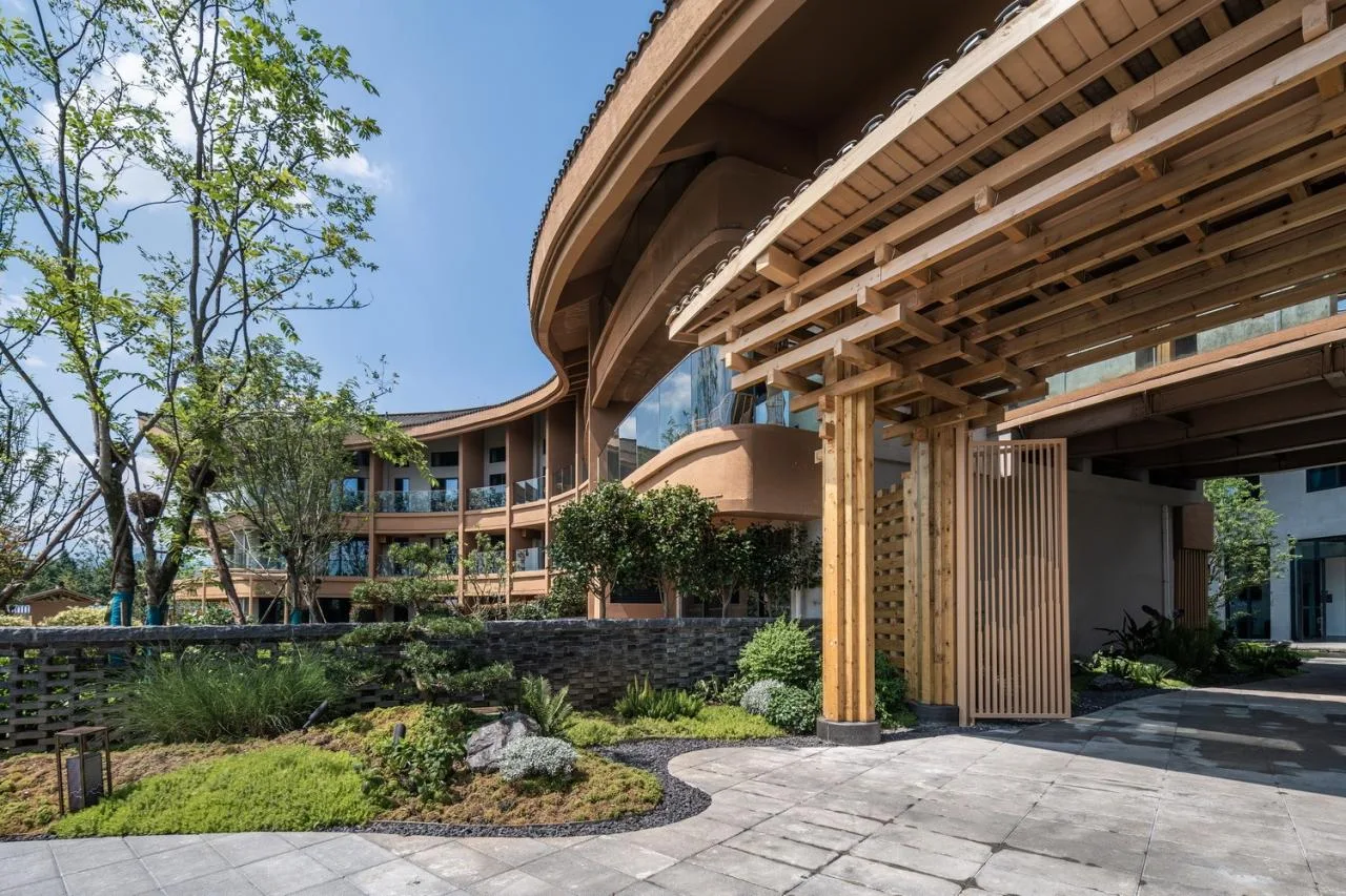 BIM Architecture | Integration of Western Sichuan Architecture and Taoist Culture / Qingcheng Pushe Family Resort Hotel - 2023 Golden Panda Tianfu Creative Design Award Winner