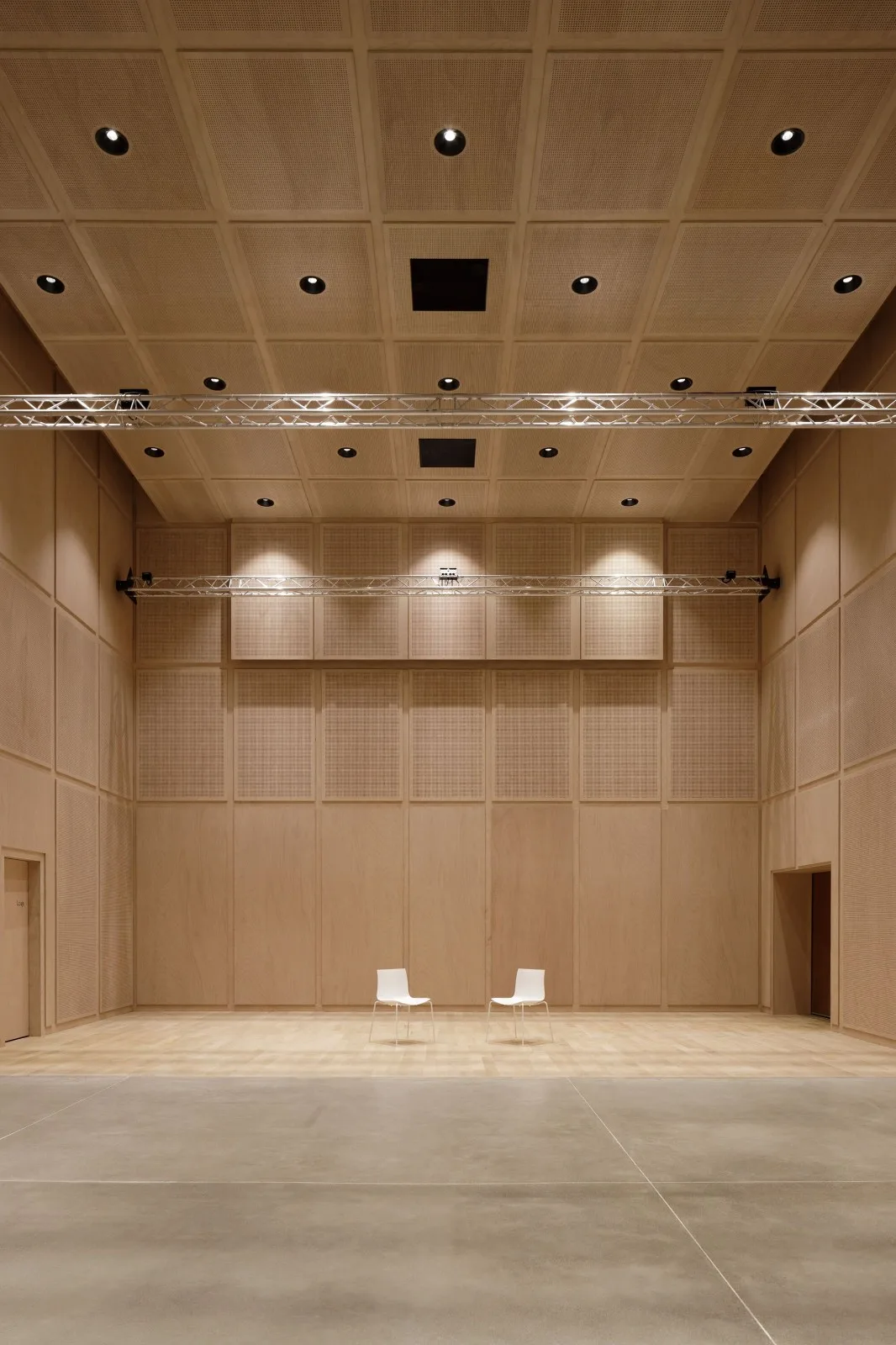 BIM Architecture | Sainte Geneviève des Bois Media Library/Archi5+Calmm Architecture