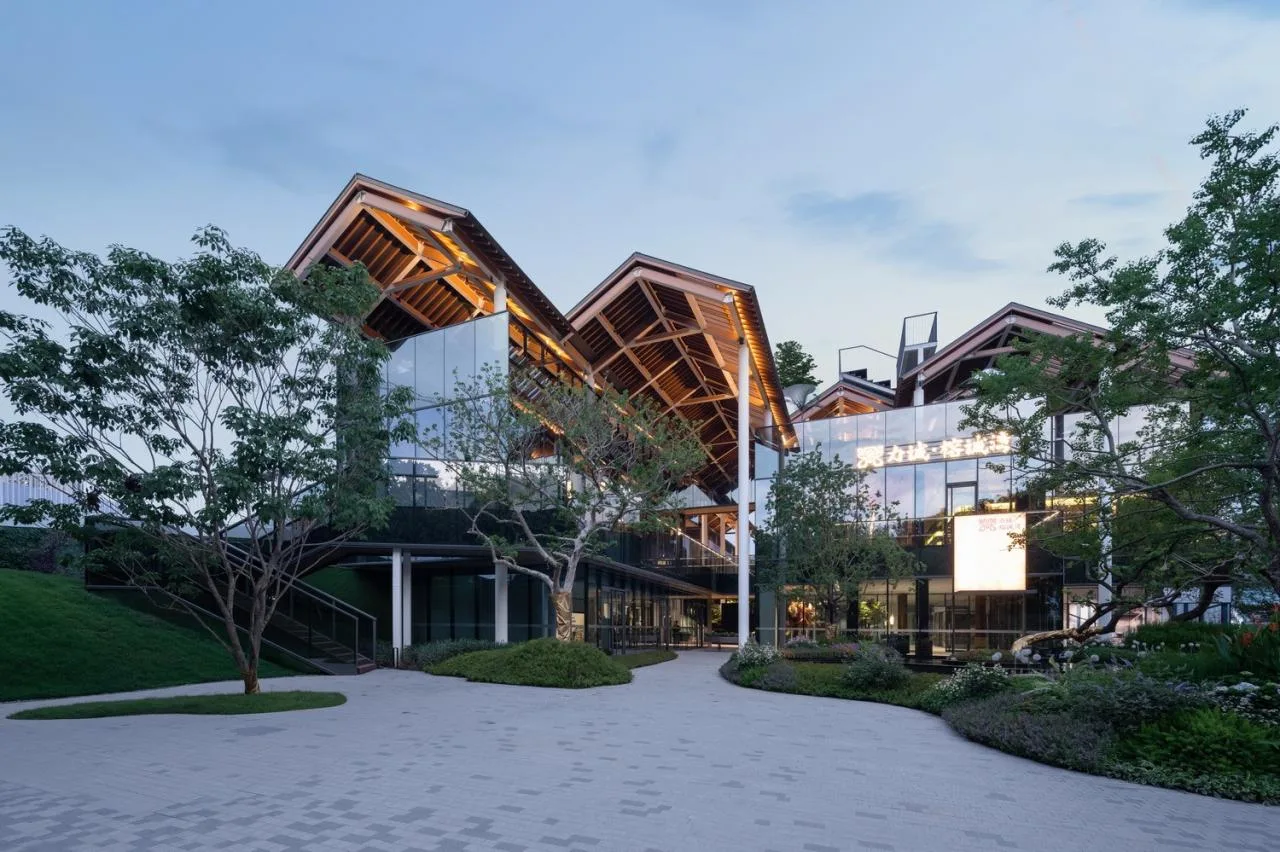 BIM Architecture | Cantonese Lifestyle in Liwan Chajiao: Diverse Reflections on Urban Spatial Transformation/XAA Architecture Firm