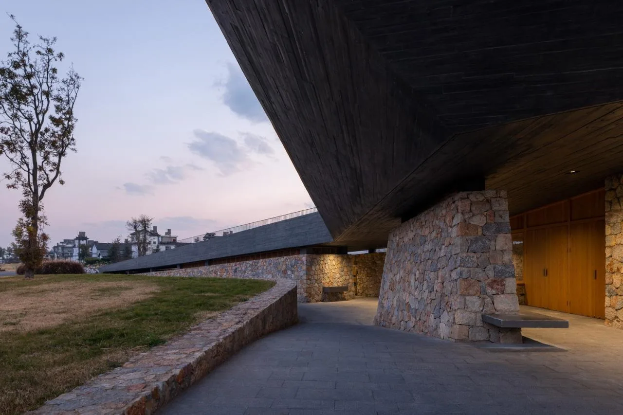 BIM Architecture | Micro Terrain: Dali Erhai Xiaoyizhuang Ecological Station - Meng Fanhao/Line+Architectural Firm
