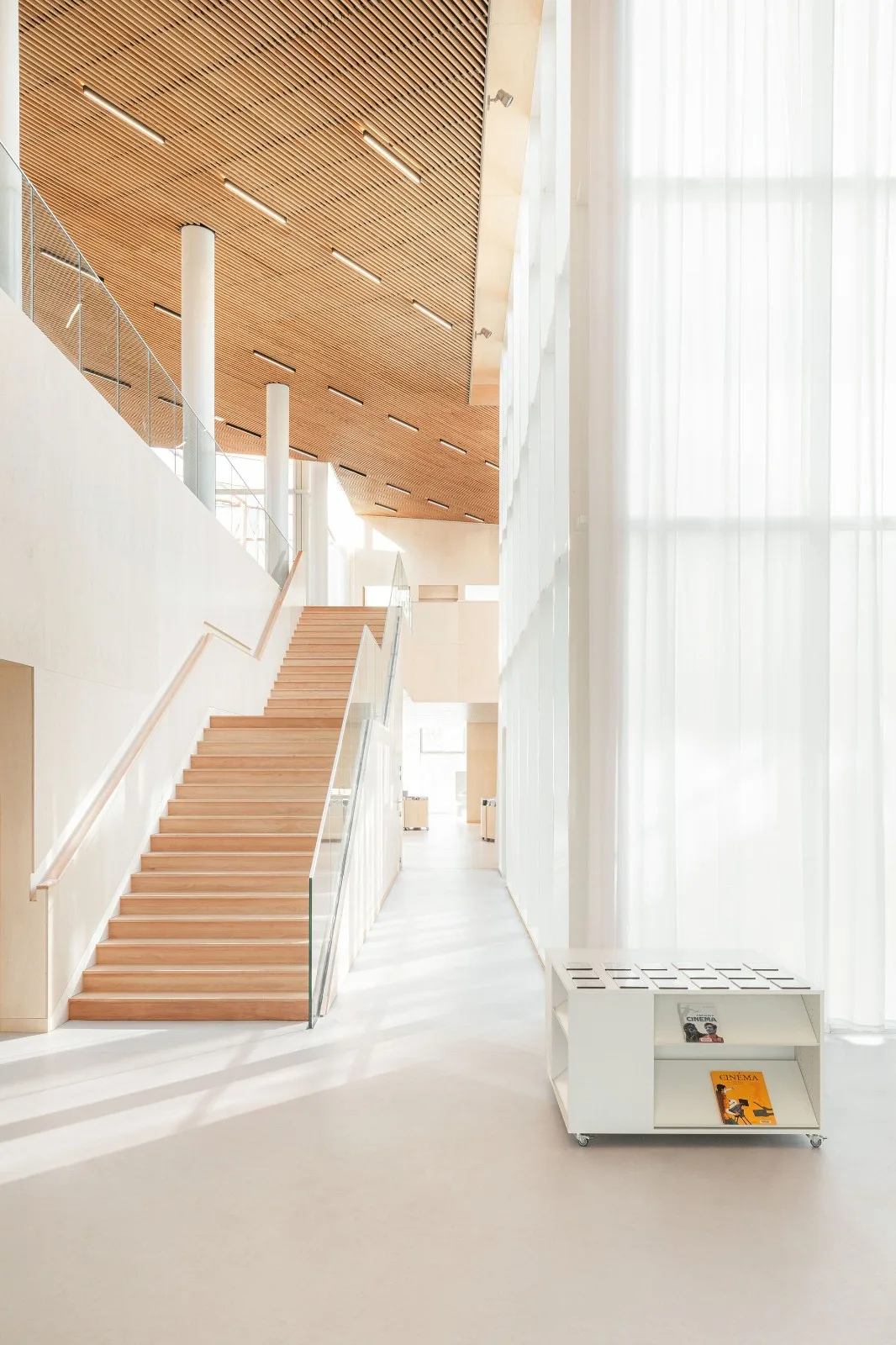 BIM Architecture | Sainte Geneviève des Bois Media Library/Archi5+Calmm Architecture
