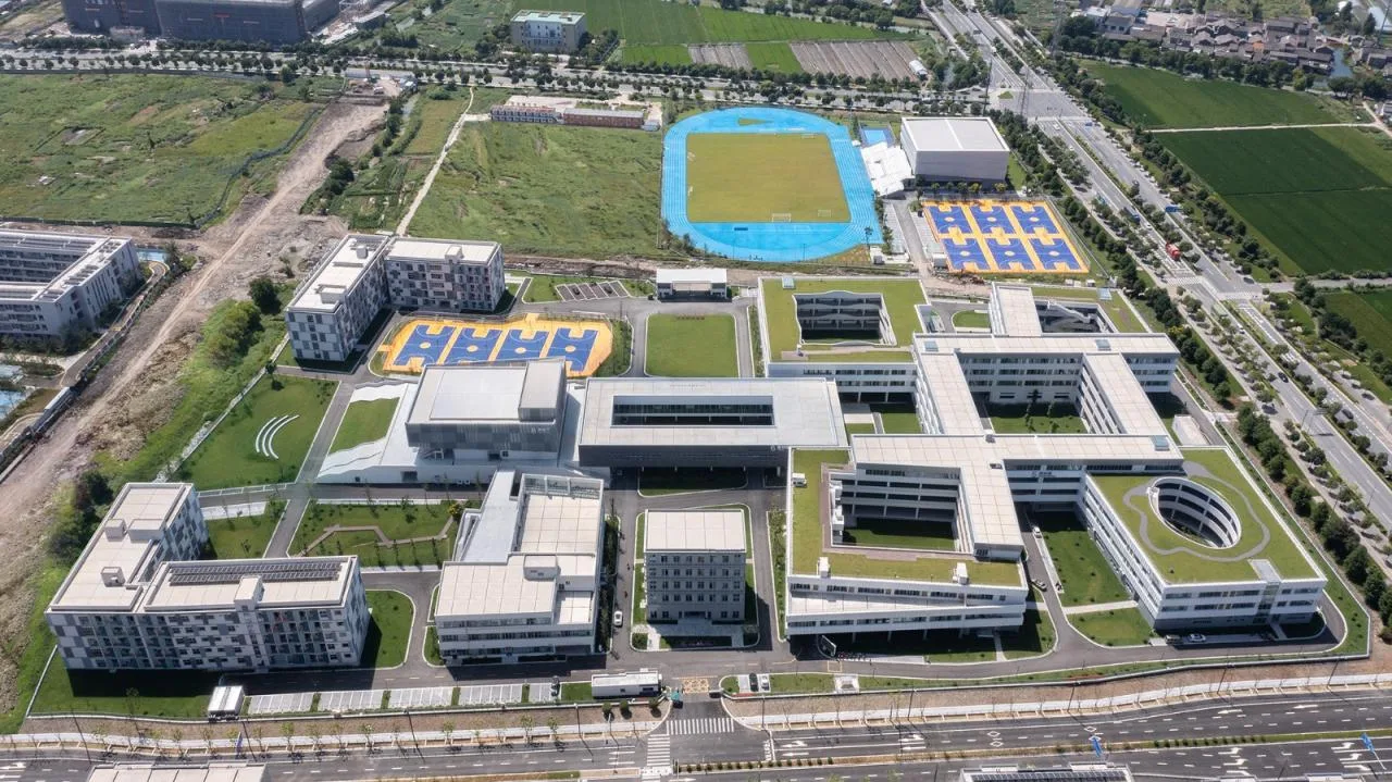 BIM Architecture | Gulin Vocational High School in Ningbo City: Infinite Script for Youth/ARCHIS Architectural Design Firm