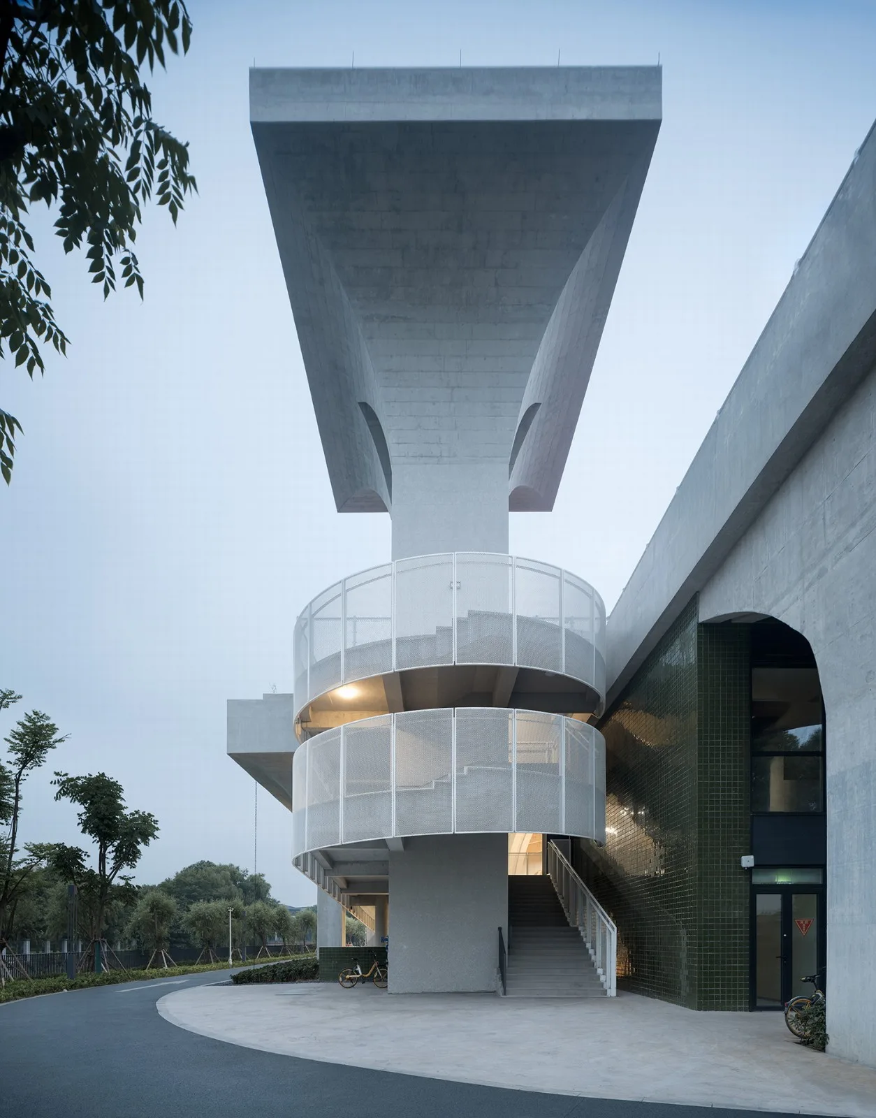 BIM Architecture | Wind and Rain Playground of Shaoxing University of Arts and Sciences/Architectural Design and Research Institute of Zhejiang University