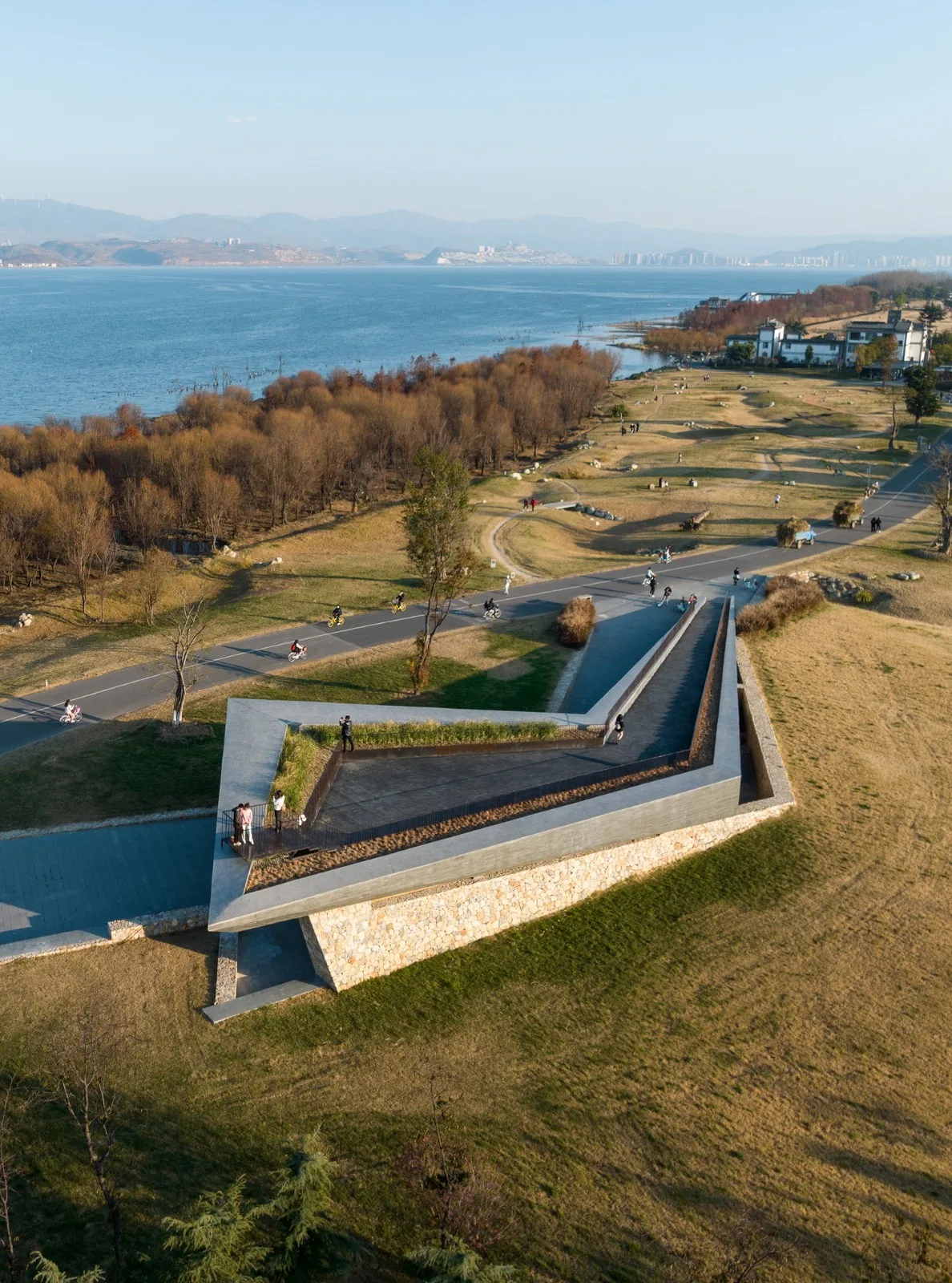 BIM Architecture | Micro Terrain: Dali Erhai Xiaoyizhuang Ecological Station - Meng Fanhao/Line+Architectural Firm