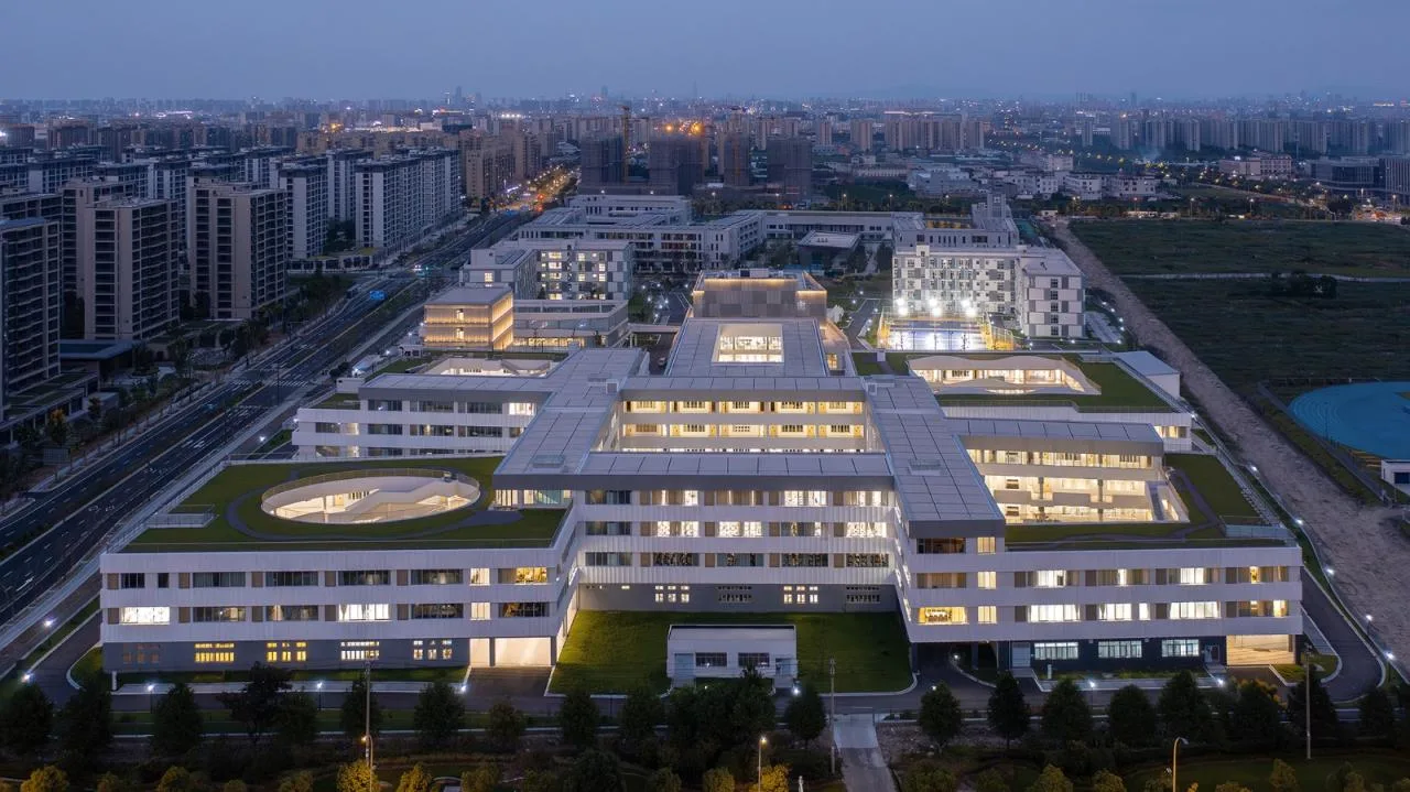 BIM Architecture | Gulin Vocational High School in Ningbo City: Infinite Script for Youth/ARCHIS Architectural Design Firm