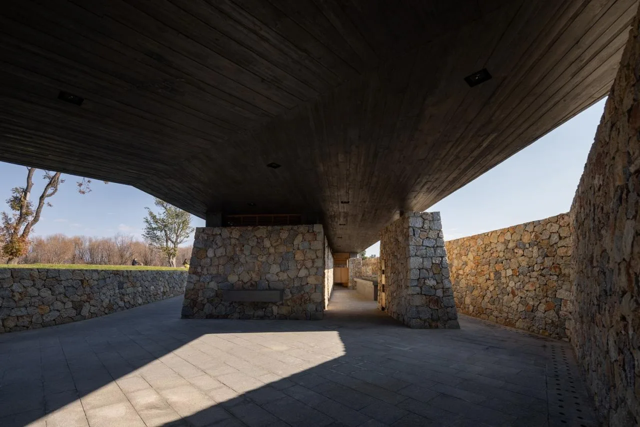 BIM Architecture | Micro Terrain: Dali Erhai Xiaoyizhuang Ecological Station - Meng Fanhao/Line+Architectural Firm