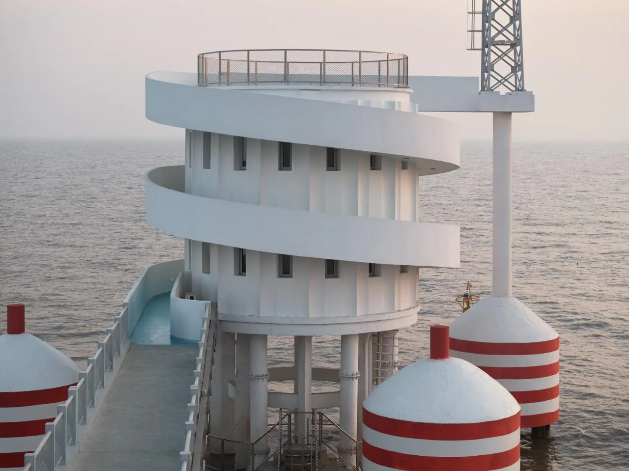 BIM Architecture | Twisted Tower and Spiral Station, Ecological Infrastructure/HCCH Dust Collection Building in Shanghai's Offshore Environment