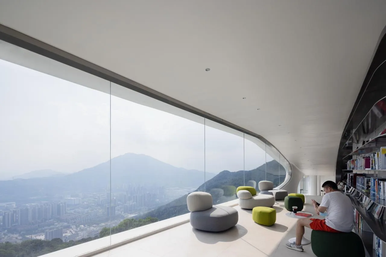Interior design details at Yunhai Station