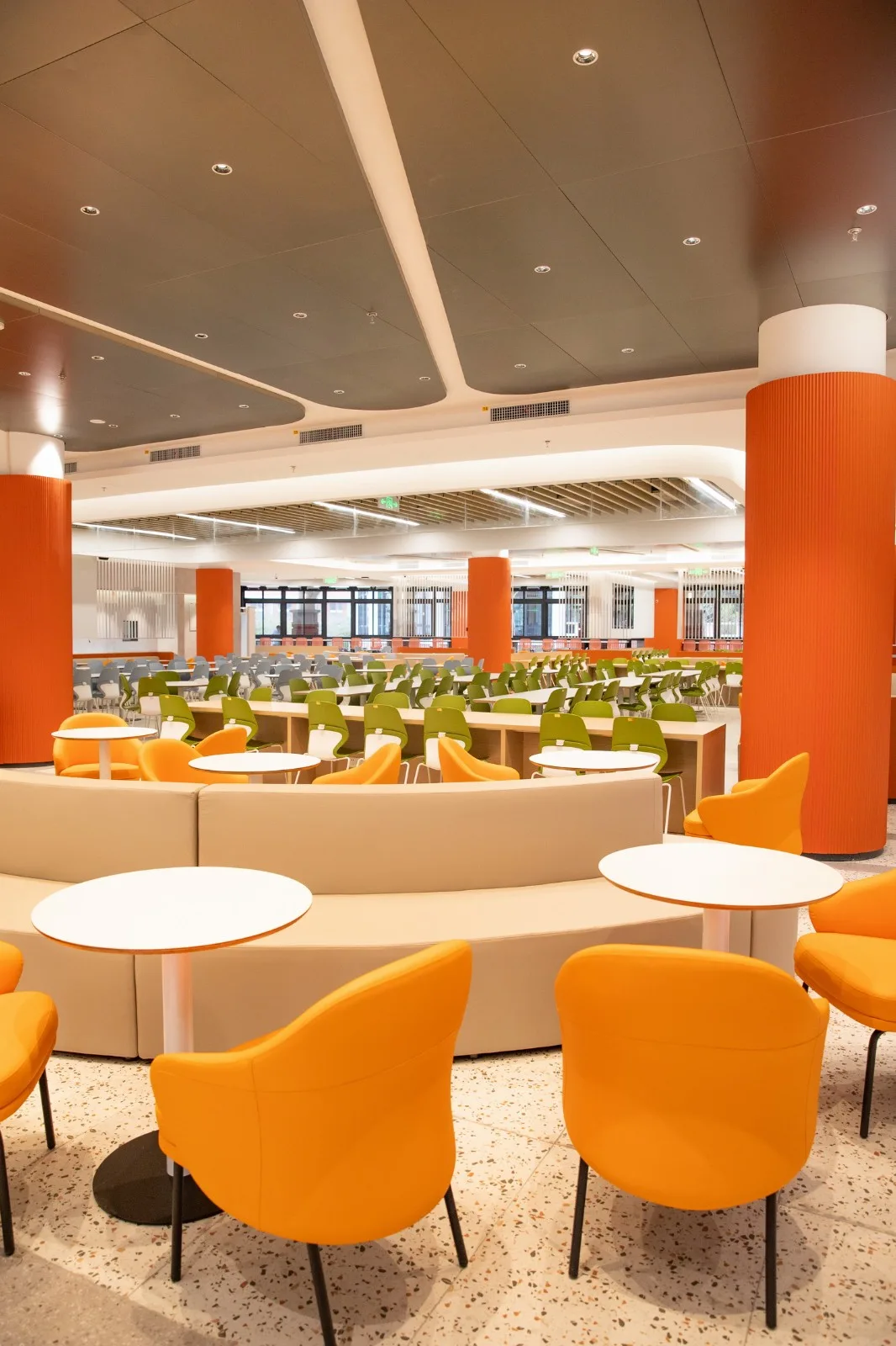 BIM Architecture | Xiamen University Xiang'an Campus Central Student Canteen (Siyuan Restaurant)/Xiamen University Architectural Design and Research Institute Co., Ltd. (AUAD)