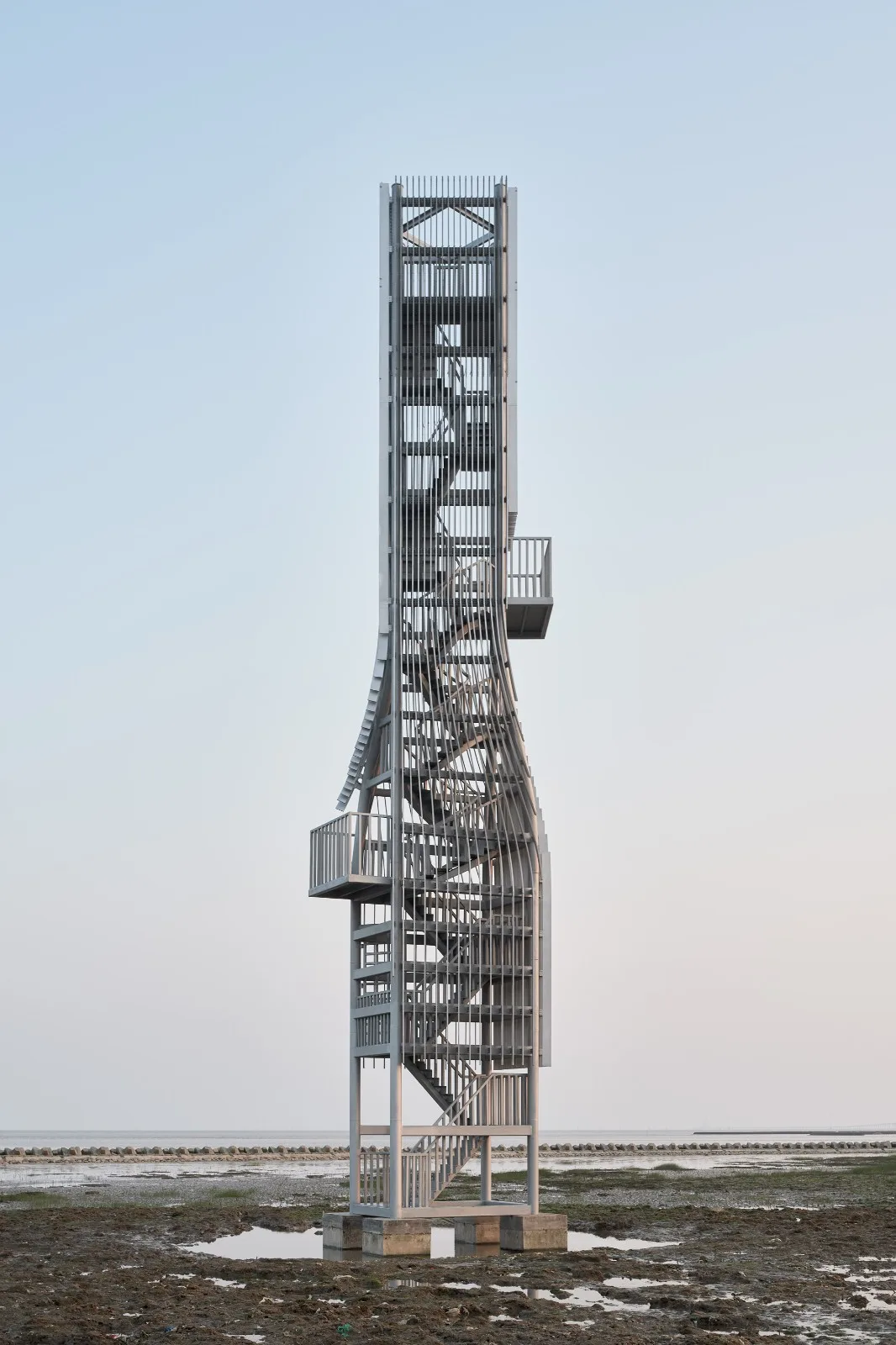 BIM Architecture | Twisted Tower and Spiral Station, Ecological Infrastructure/HCCH Dust Collection Building in Shanghai's Offshore Environment