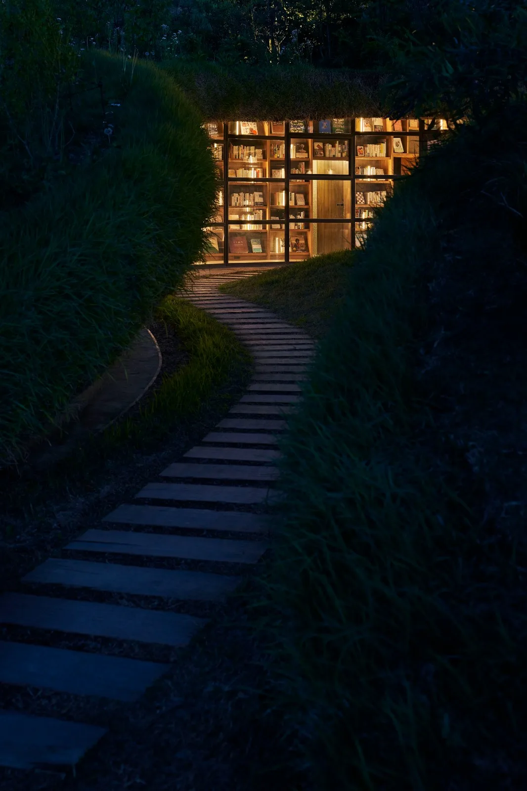 BIM Architecture | Clearing Fields on Sunny Days and Reading Books on Rainy Days, Farmers' Earth Library/Nakamura Taki Architectural Firm&  NAP