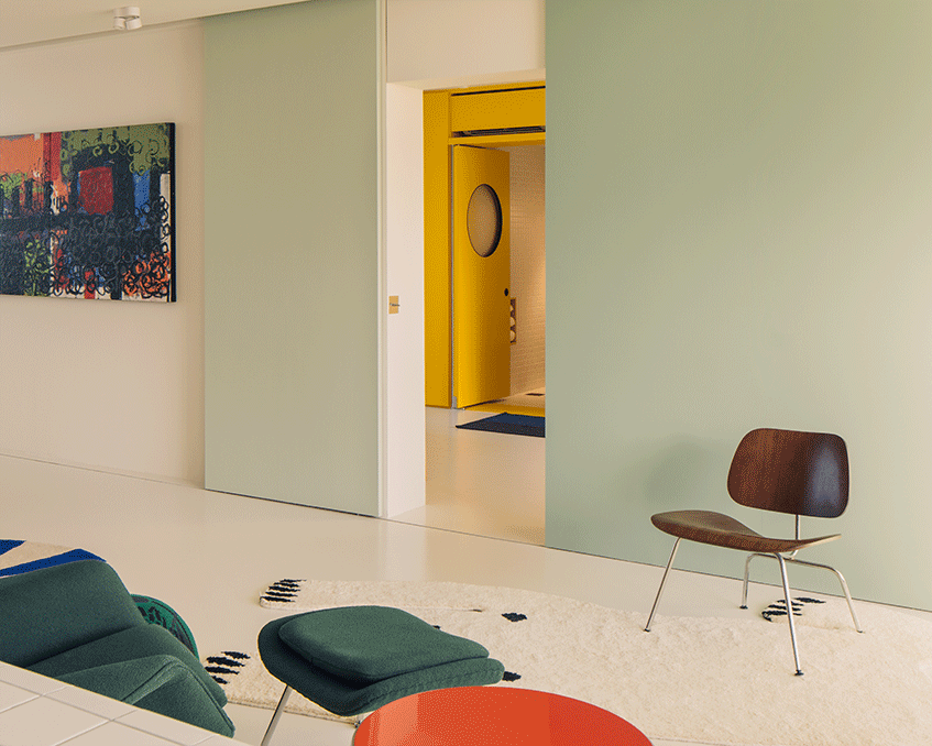 BIM Architecture | Home of Vibrant Colors: Renovation of Brutalist Apartments/SPARK in Singapore