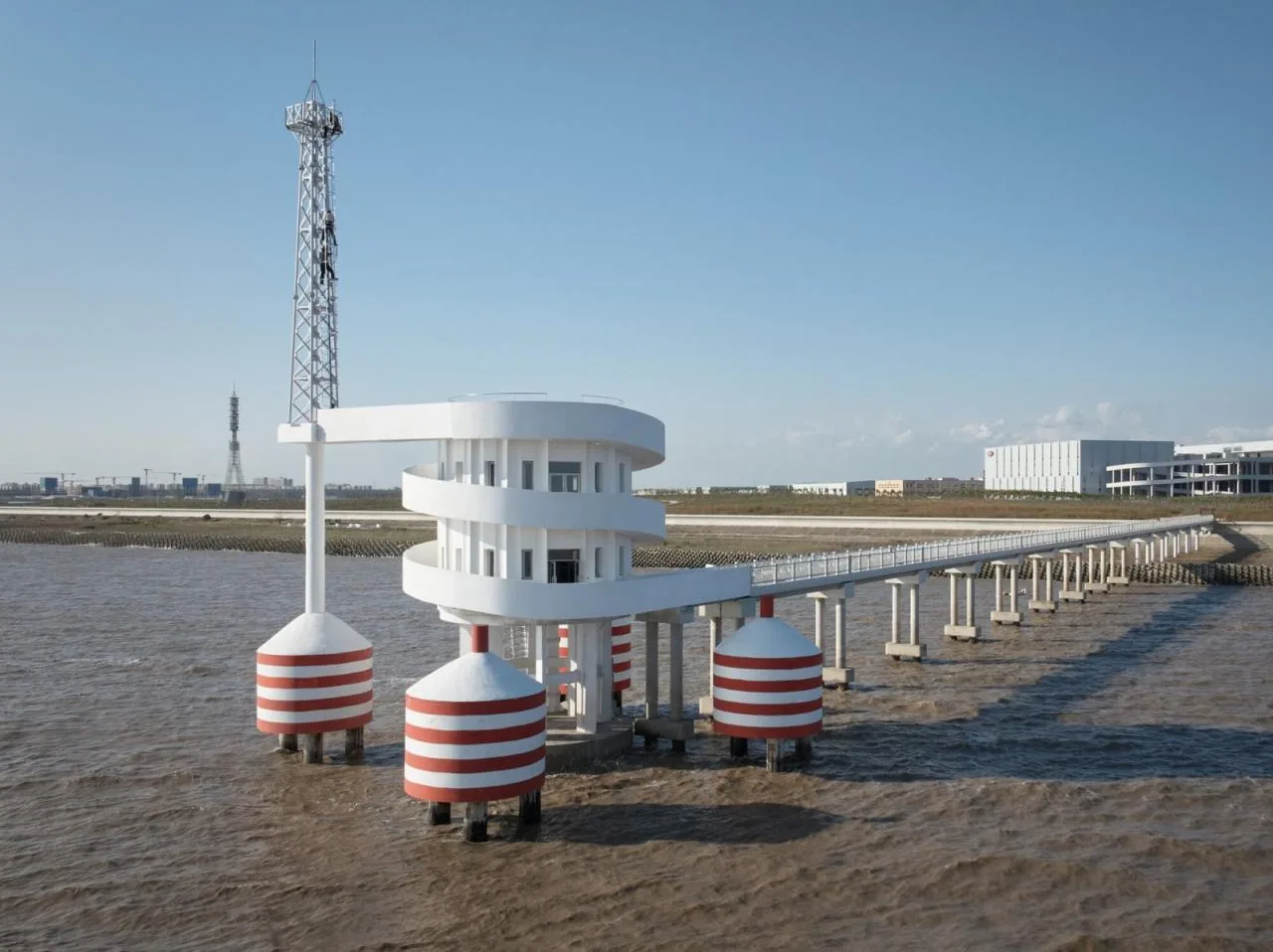 BIM Architecture | Twisted Tower and Spiral Station, Ecological Infrastructure/HCCH Dust Collection Building in Shanghai's Offshore Environment