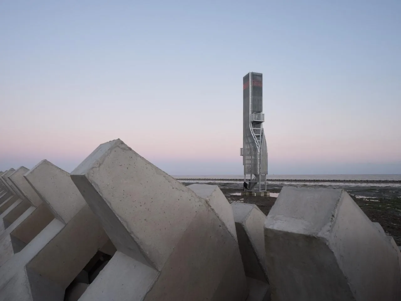BIM Architecture | Twisted Tower and Spiral Station, Ecological Infrastructure/HCCH Dust Collection Building in Shanghai's Offshore Environment
