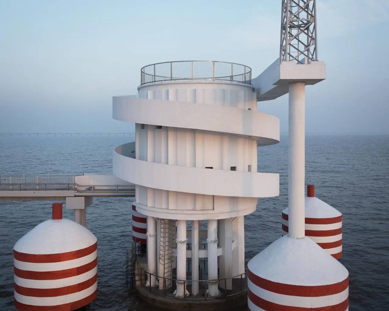 BIM Architecture | Twisted Tower and Spiral Station, Ecological Infrastructure/HCCH Dust Collection Building in Shanghai's Offshore Environment
