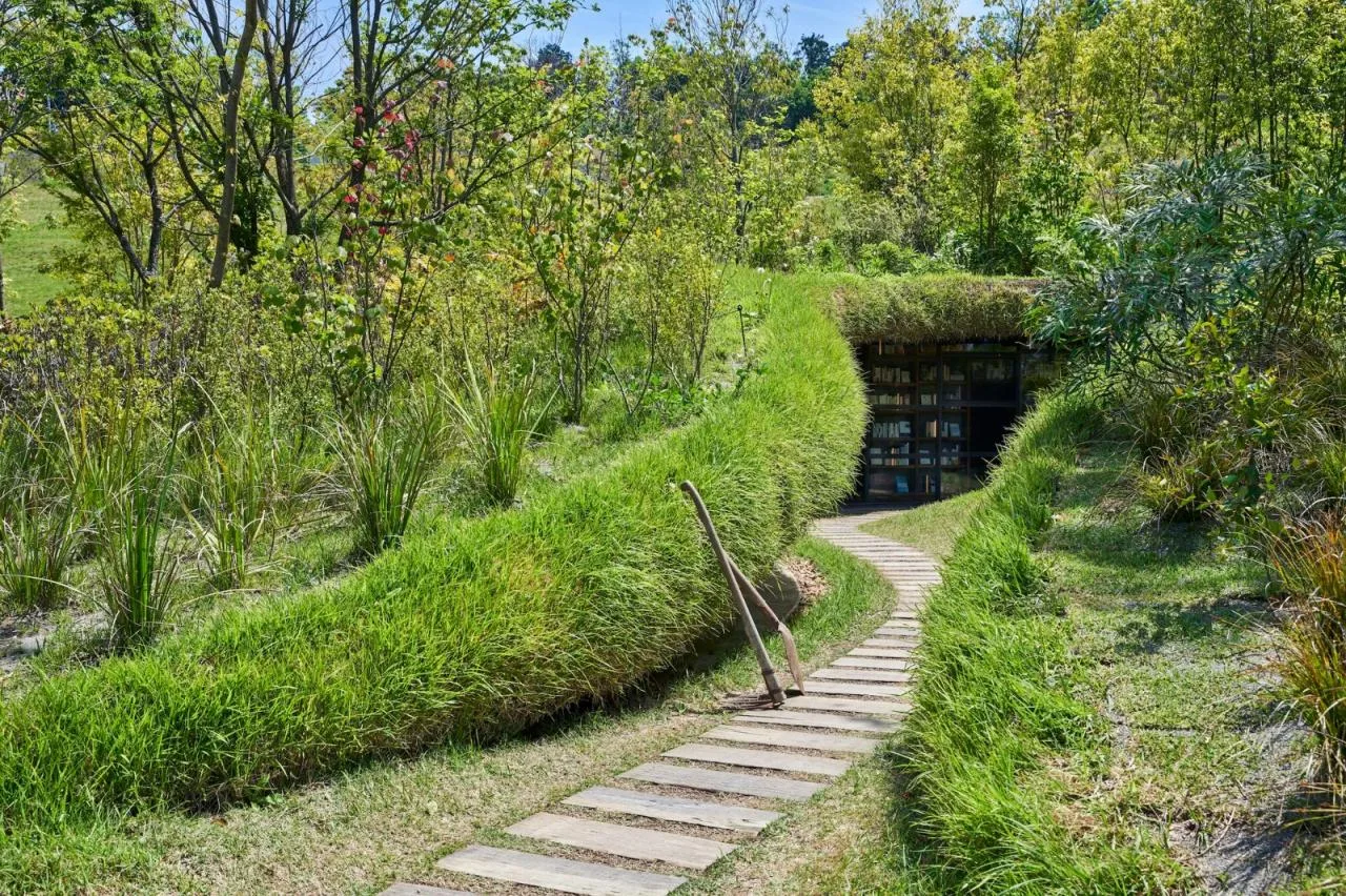 BIM Architecture | Clearing Fields on Sunny Days and Reading Books on Rainy Days, Farmers' Earth Library/Nakamura Taki Architectural Firm&  NAP