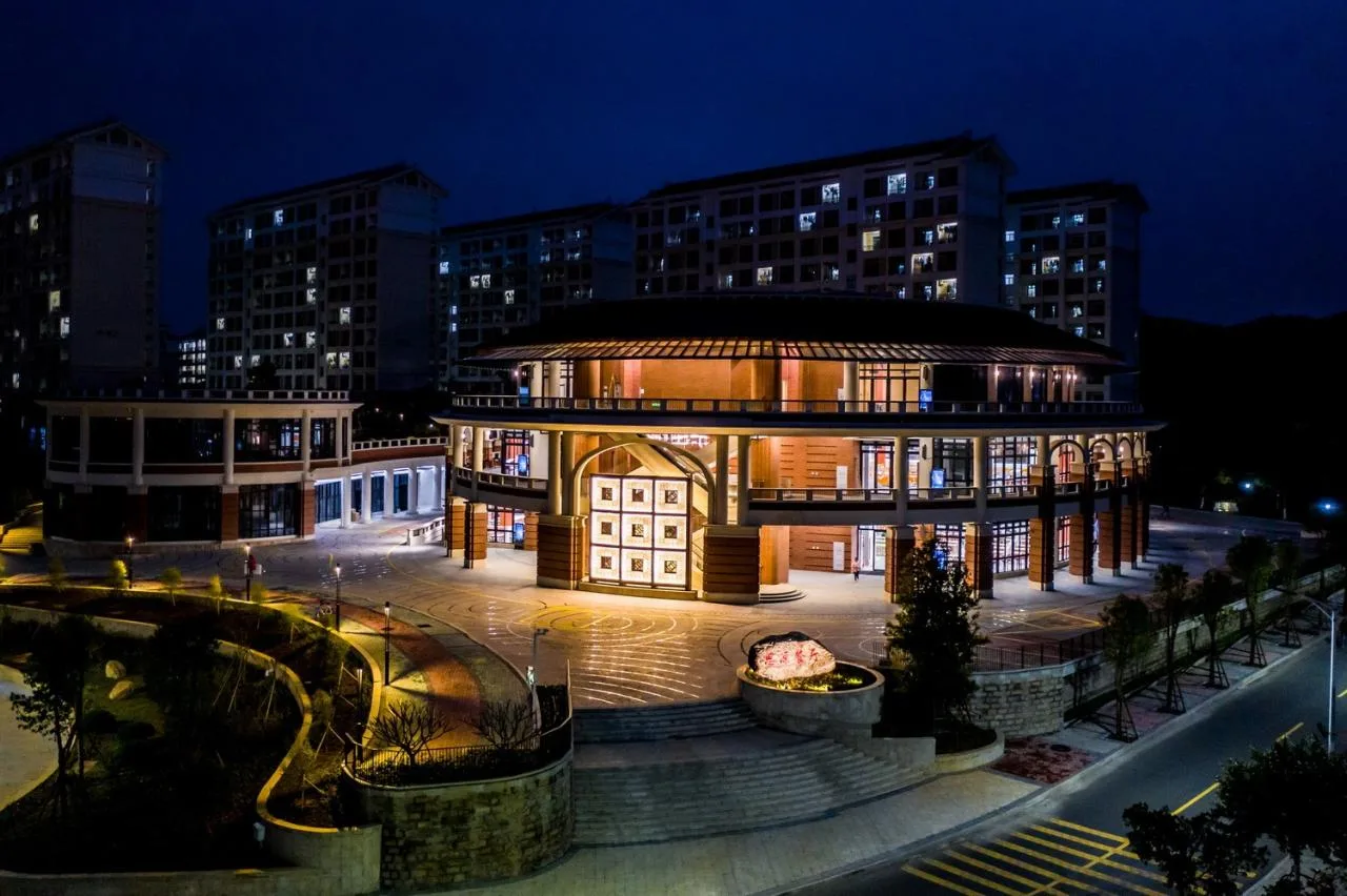 BIM Architecture | Xiamen University Xiang'an Campus Central Student Canteen (Siyuan Restaurant)/Xiamen University Architectural Design and Research Institute Co., Ltd. (AUAD)