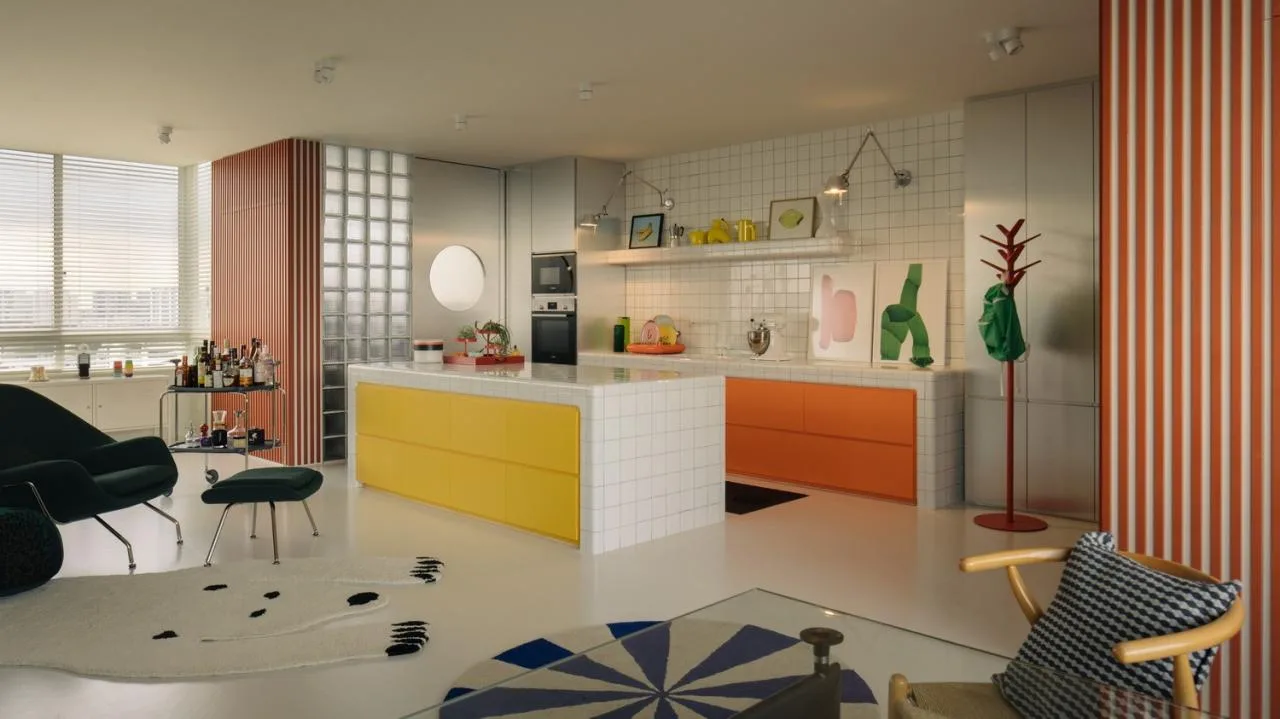 BIM Architecture | Home of Vibrant Colors: Renovation of Brutalist Apartments/SPARK in Singapore