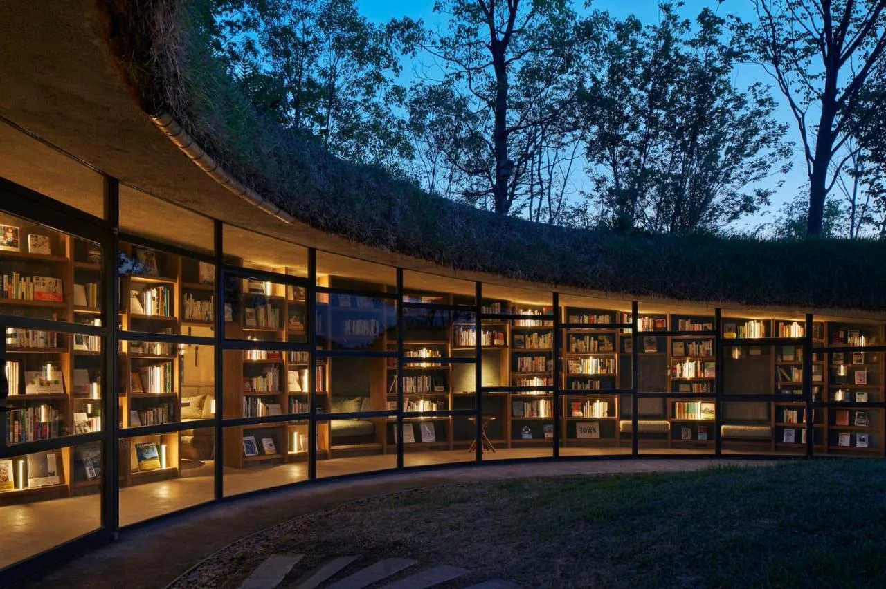 BIM Architecture | Clearing Fields on Sunny Days and Reading Books on Rainy Days, Farmers' Earth Library/Nakamura Taki Architectural Firm&  NAP