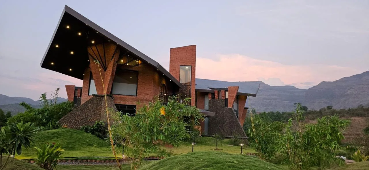 BIM Architecture | Mountain Dust House/Mahesh Naik