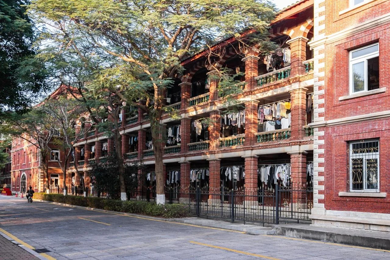 BIM Architecture | Xiamen University Xiang'an Campus Central Student Canteen (Siyuan Restaurant)/Xiamen University Architectural Design and Research Institute Co., Ltd. (AUAD)