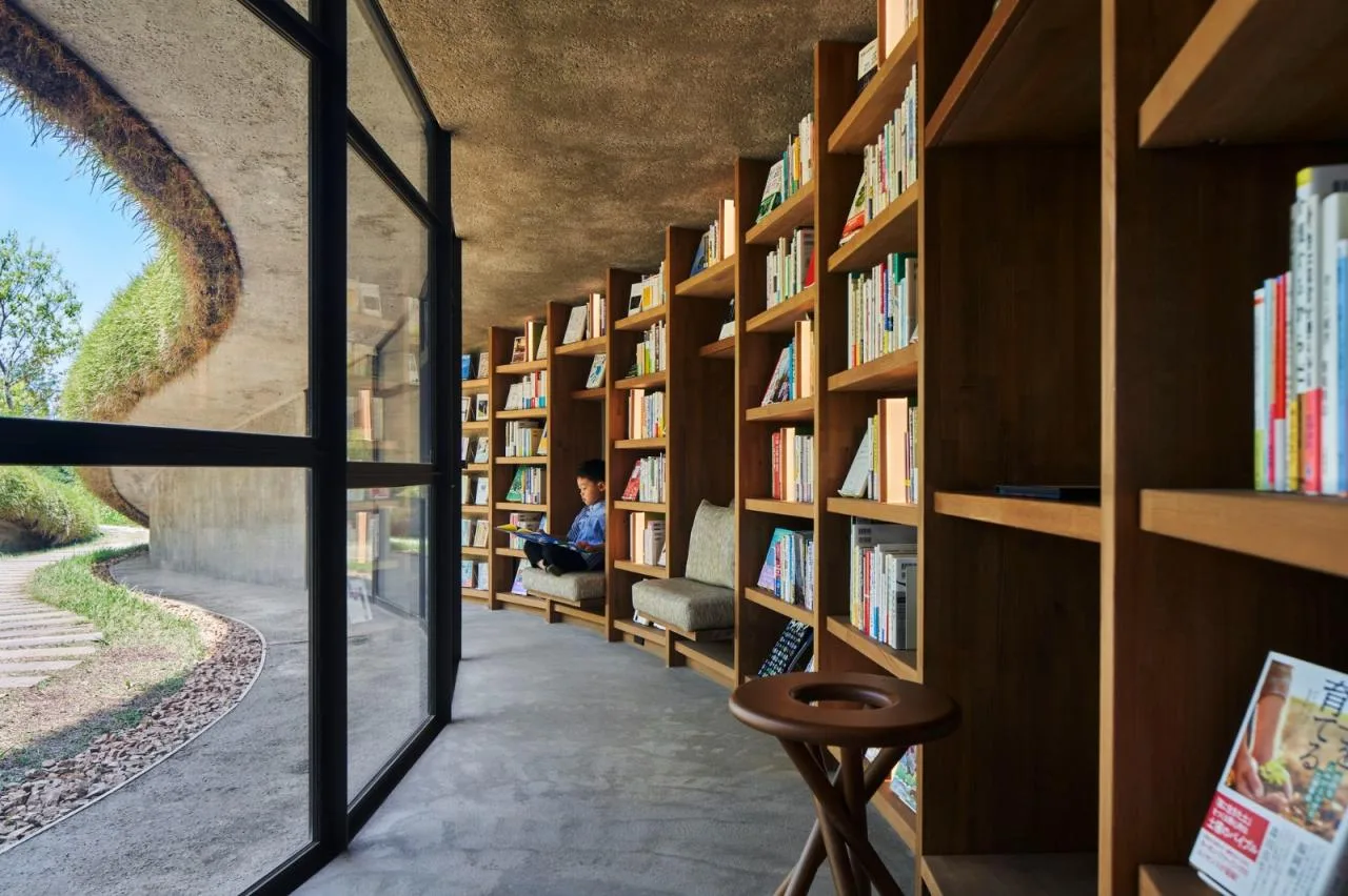 BIM Architecture | Clearing Fields on Sunny Days and Reading Books on Rainy Days, Farmers' Earth Library/Nakamura Taki Architectural Firm&  NAP
