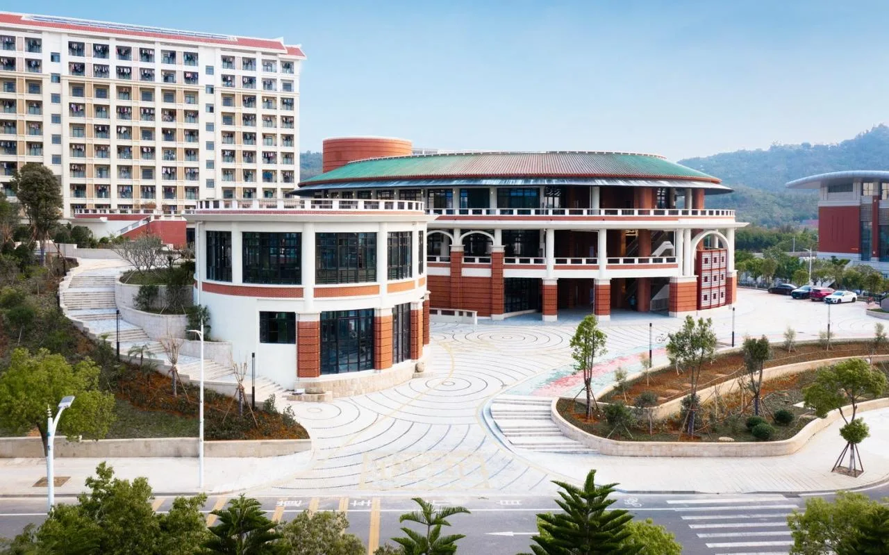 BIM Architecture | Xiamen University Xiang'an Campus Central Student Canteen (Siyuan Restaurant)/Xiamen University Architectural Design and Research Institute Co., Ltd. (AUAD)