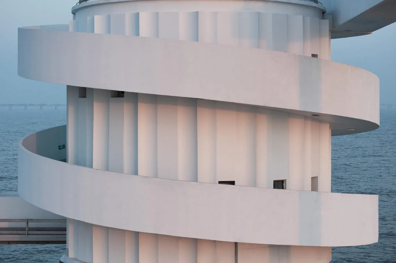 BIM Architecture | Twisted Tower and Spiral Station, Ecological Infrastructure/HCCH Dust Collection Building in Shanghai's Offshore Environment