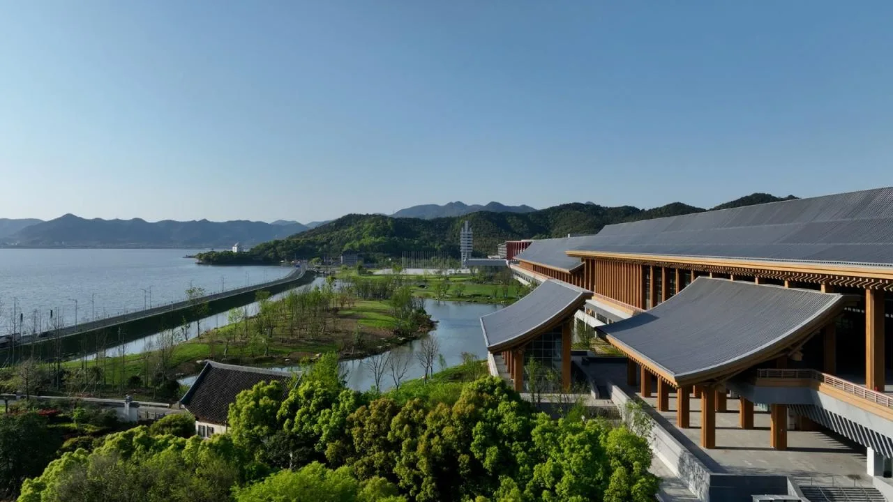 BIM Architecture | Rice Fields and Covered Bridges - Ningbo International Convention Center/Tanghua Architectural Design