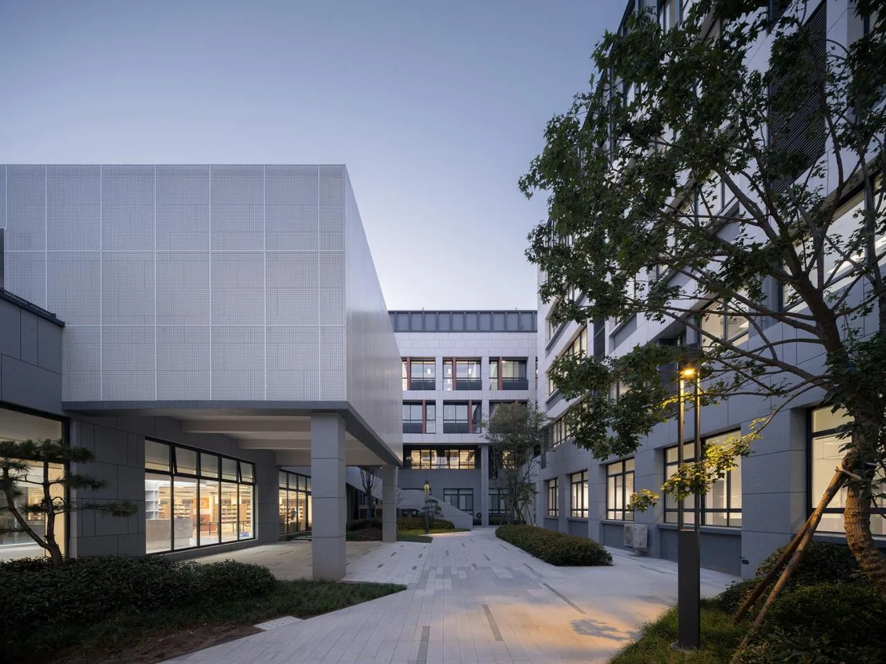 BIM Architecture | Henan Anyang Zhenzhong School/Xiangwai Construction Studio, School of Architecture and Urban Planning, Shandong Jianzhu University
