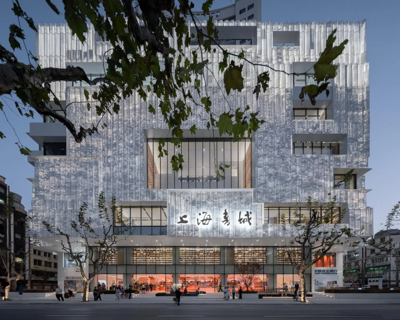 BIM Architecture | Building a New City with Books: Can 'People Who Don't Read' Save Bookstores? / Wutopia Lab