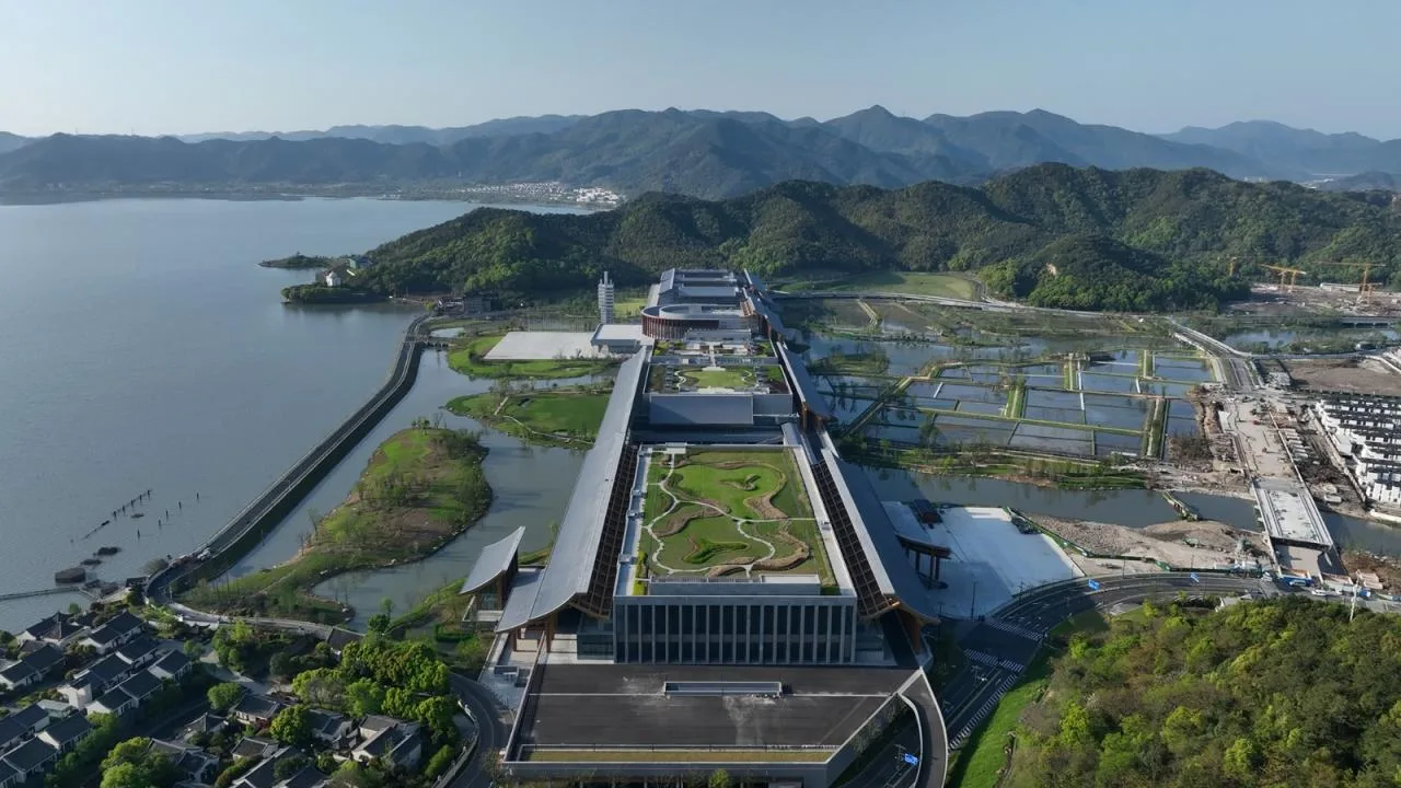 BIM Architecture | Rice Fields and Covered Bridges - Ningbo International Convention Center/Tanghua Architectural Design