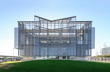 BIM Architecture: Biopharmaceutical Headquarters by Santiago Viale Lescano and Juan Manuel Juárez-BIM WORLD