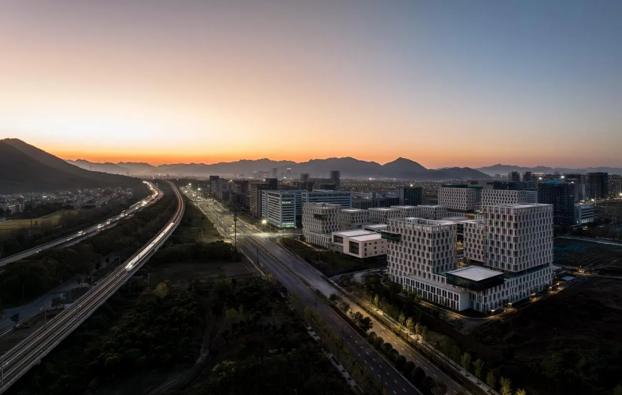 BIM Architecture | Industrial Upstairs Mode Iteration: Hangzhou Zhongenergy-saving (Fuyang) Environmental Protection Industrial Park/Line+Meng Fanhao's New Work