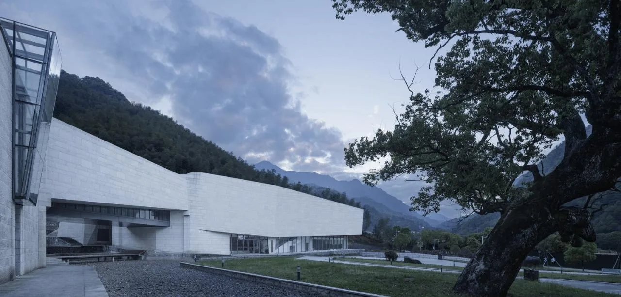 BIM Architecture | Writing of 'Land' -- Design Thinking of Mount Sanqing Geological Museum/Architectural Design and Research Institute of Zhejiang University