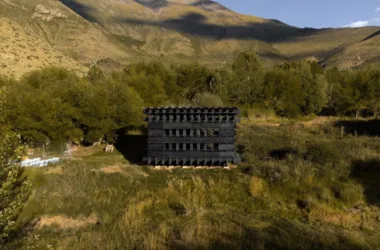 BIM Architecture: The Bee Watching House in Shannan, Tibet by Moon Earth Architecture-BIM WORLD