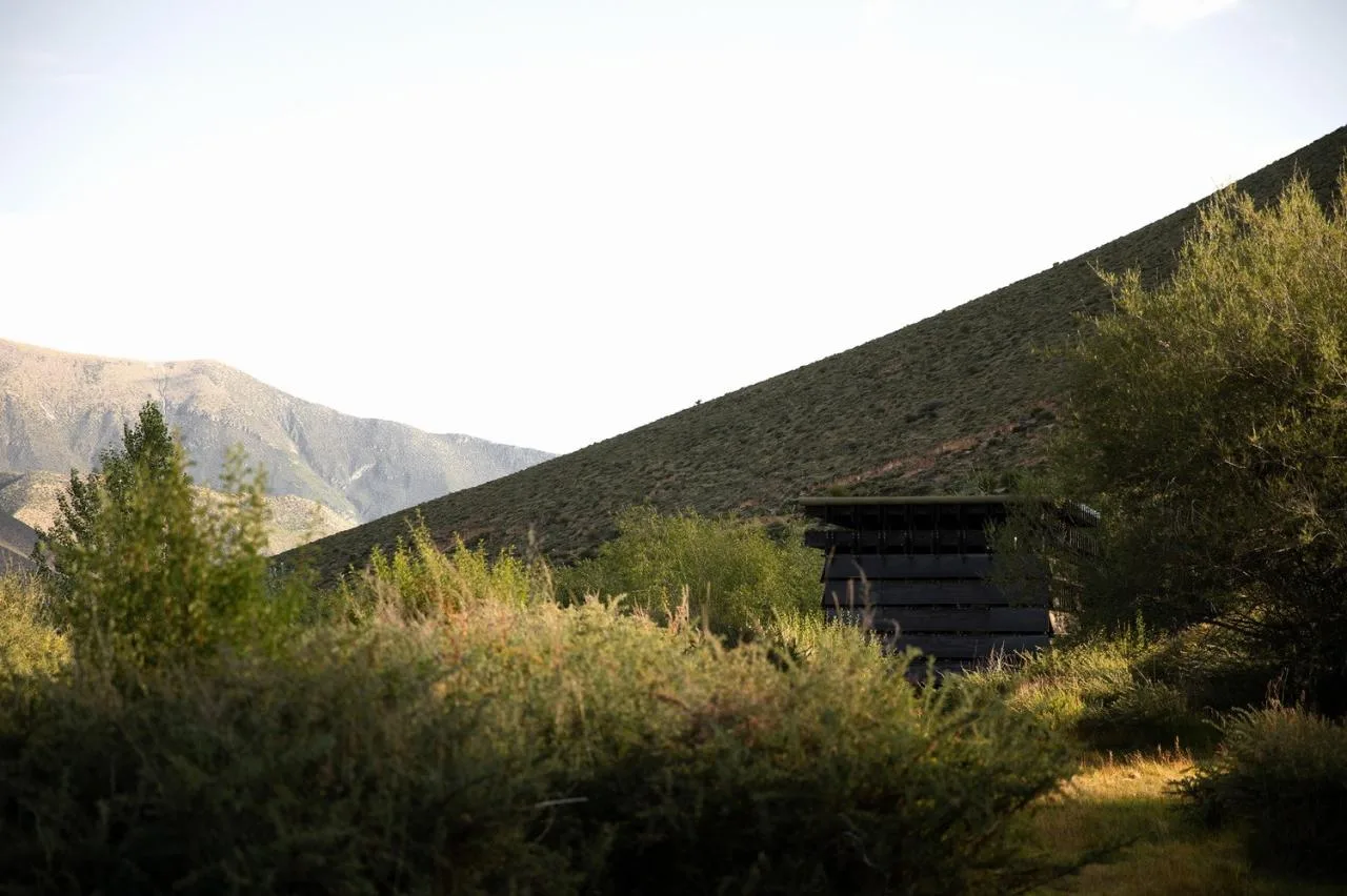 BIM Architecture | Bee Watching House in Shannan, Xizang/Moon Earth Architecture