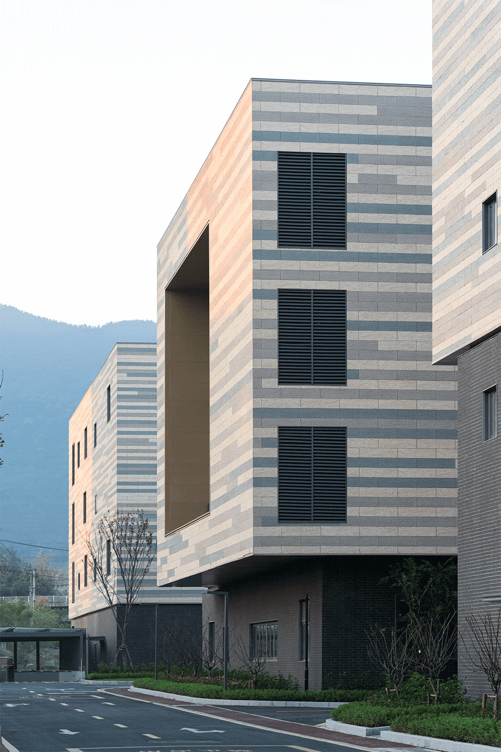 BIM Architecture | Industrial Upstairs Mode Iteration: Hangzhou Zhongenergy-saving (Fuyang) Environmental Protection Industrial Park/Line+Meng Fanhao's New Work