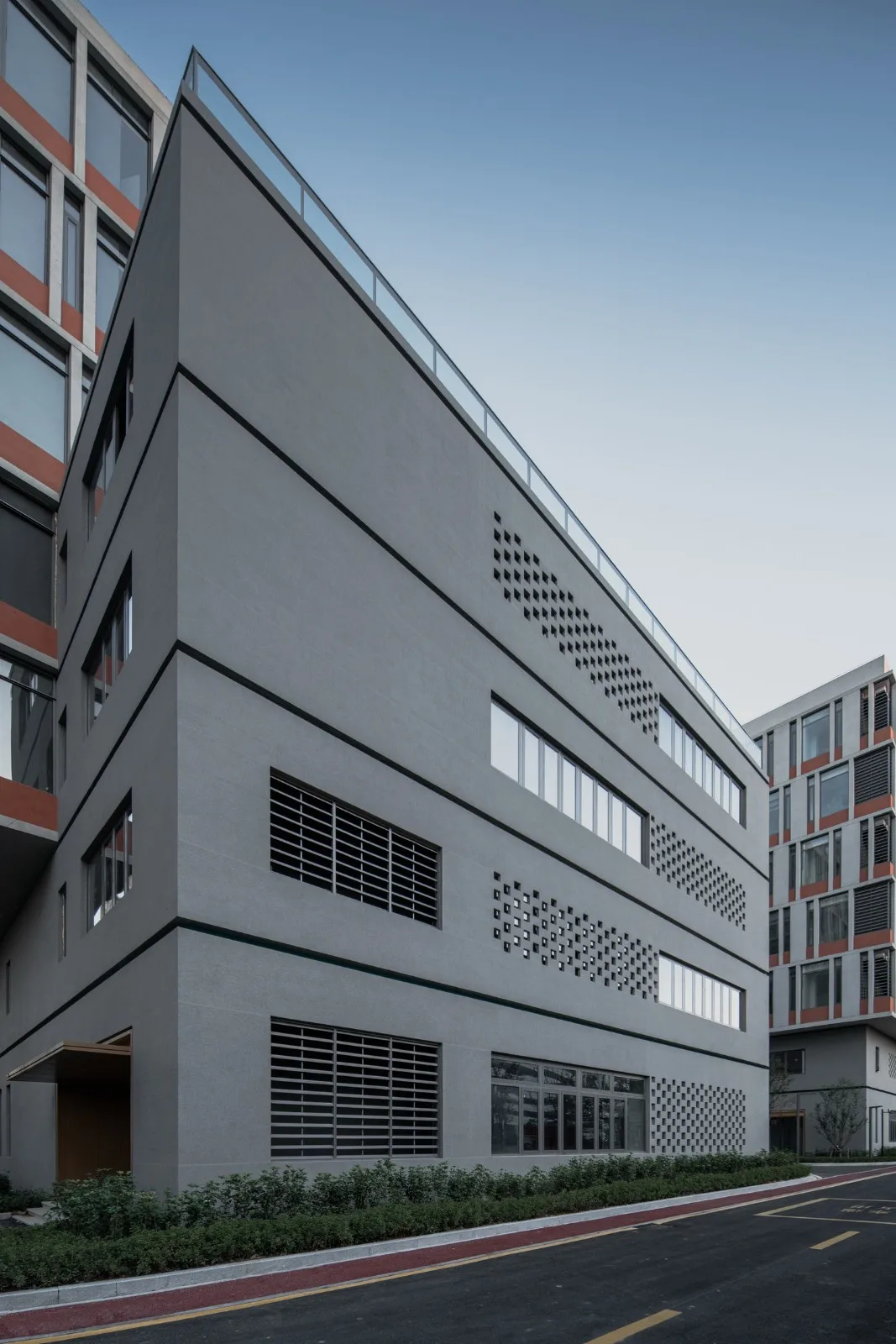 BIM Architecture | Industrial Upstairs Mode Iteration: Hangzhou Zhongenergy-saving (Fuyang) Environmental Protection Industrial Park/Line+Meng Fanhao's New Work