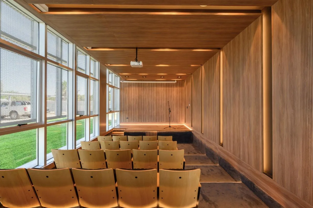 BIM Architecture | Biopharmaceutical Headquarters/Santiago Viale Lescano+Juan Manuel Ju á rez
