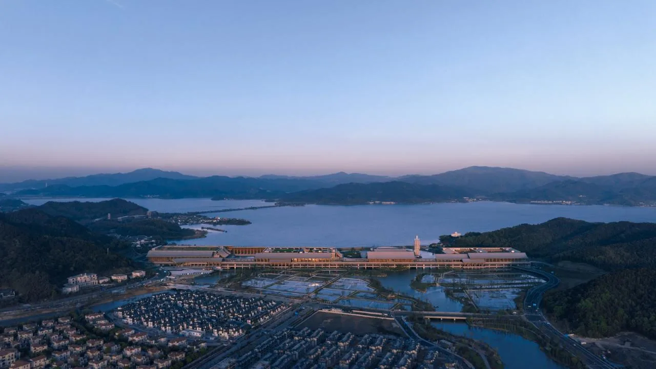 BIM Architecture | Rice Fields and Covered Bridges - Ningbo International Convention Center/Tanghua Architectural Design