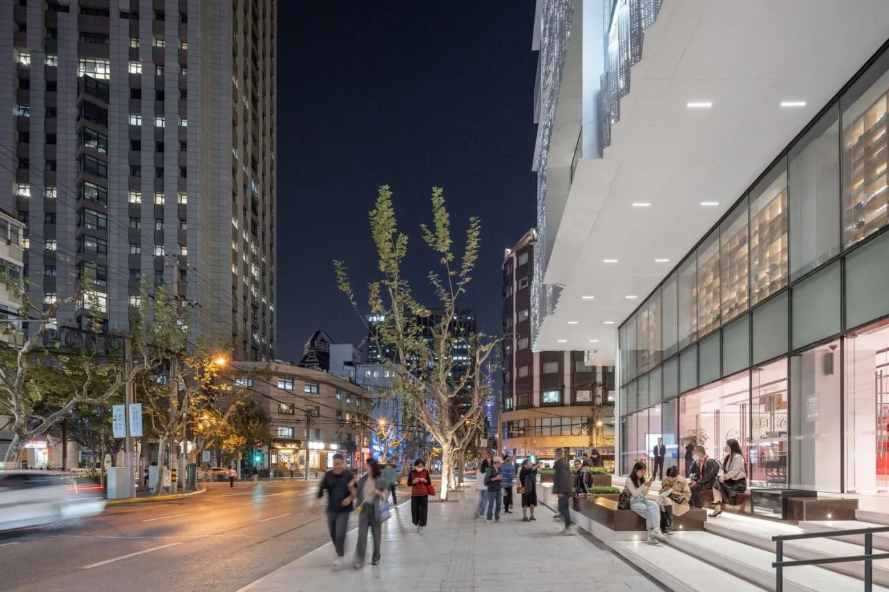 BIM Architecture | Building a New City with Books: Can 'People Who Don't Read' Save Bookstores? / Wutopia Lab