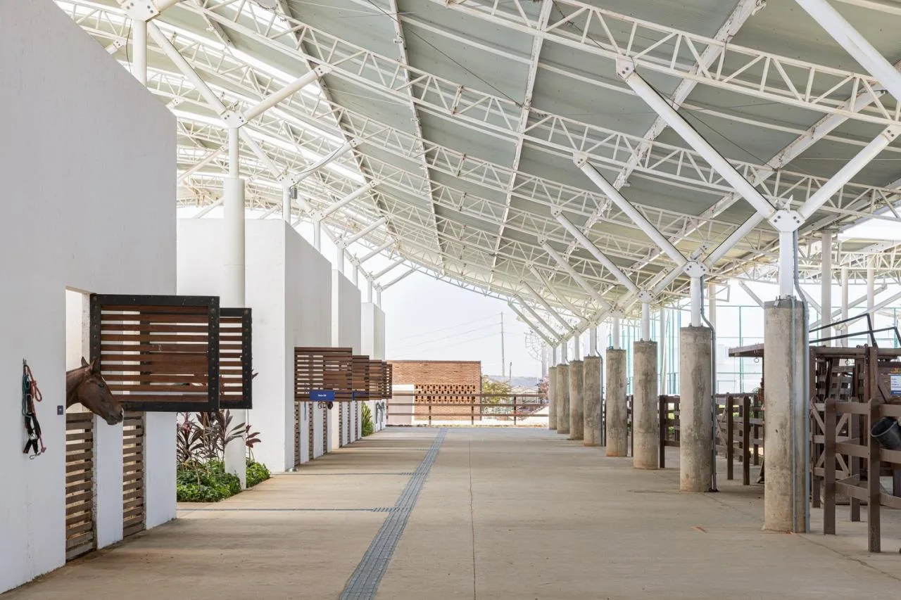 BIM Architecture | Unieron School Veterinary Hospital/Lins Arquitetos Associados