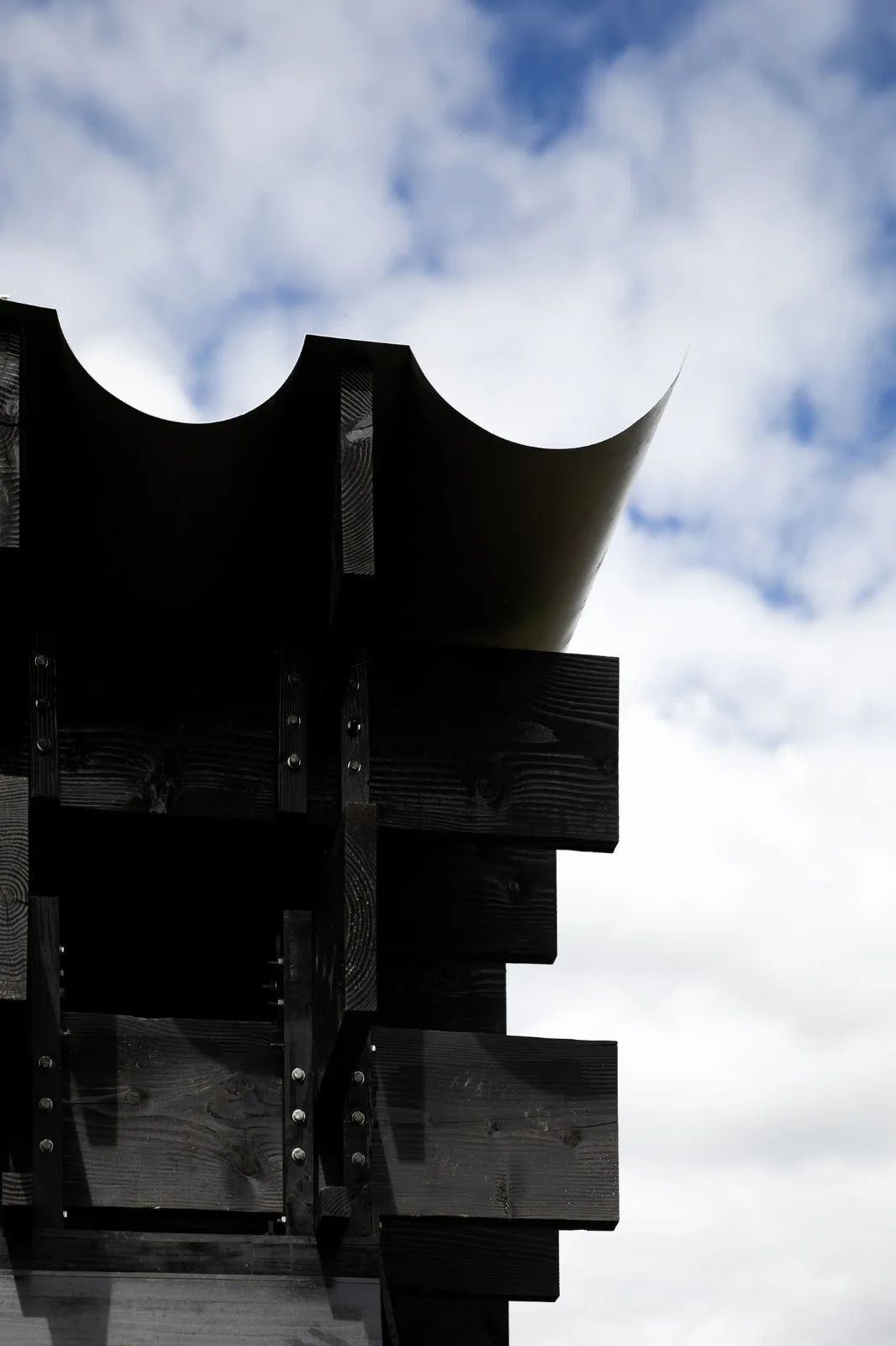 BIM Architecture | Bee Watching House in Shannan, Xizang/Moon Earth Architecture
