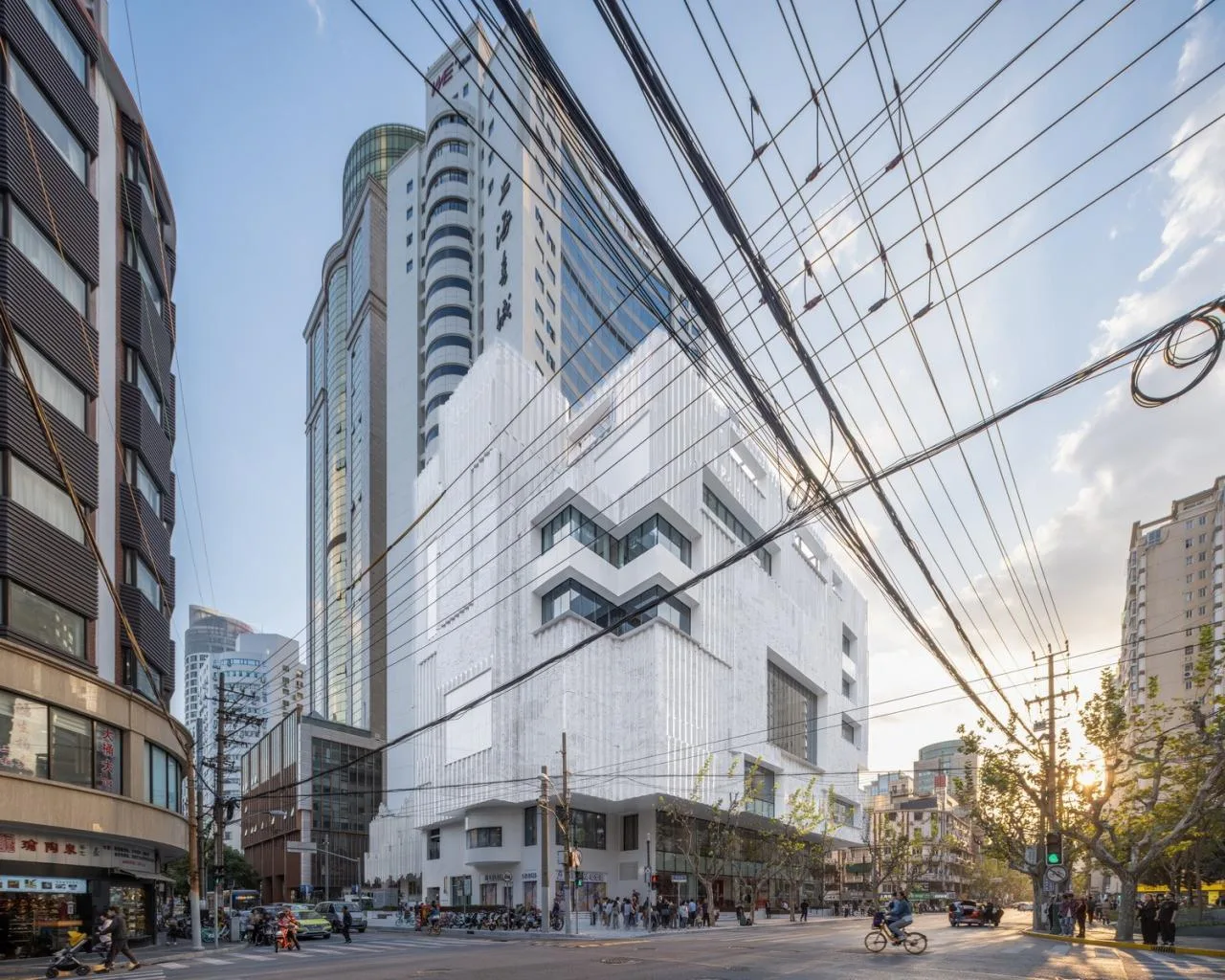 BIM Architecture | Building a New City with Books: Can 'People Who Don't Read' Save Bookstores? / Wutopia Lab