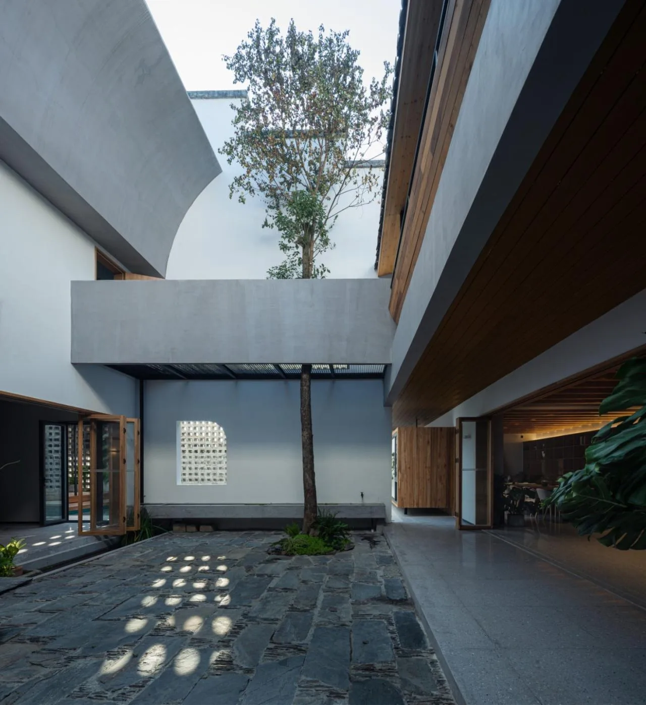 BIM Architecture | Yiyun Bishan Hotel/Yan Yang Architectural Design