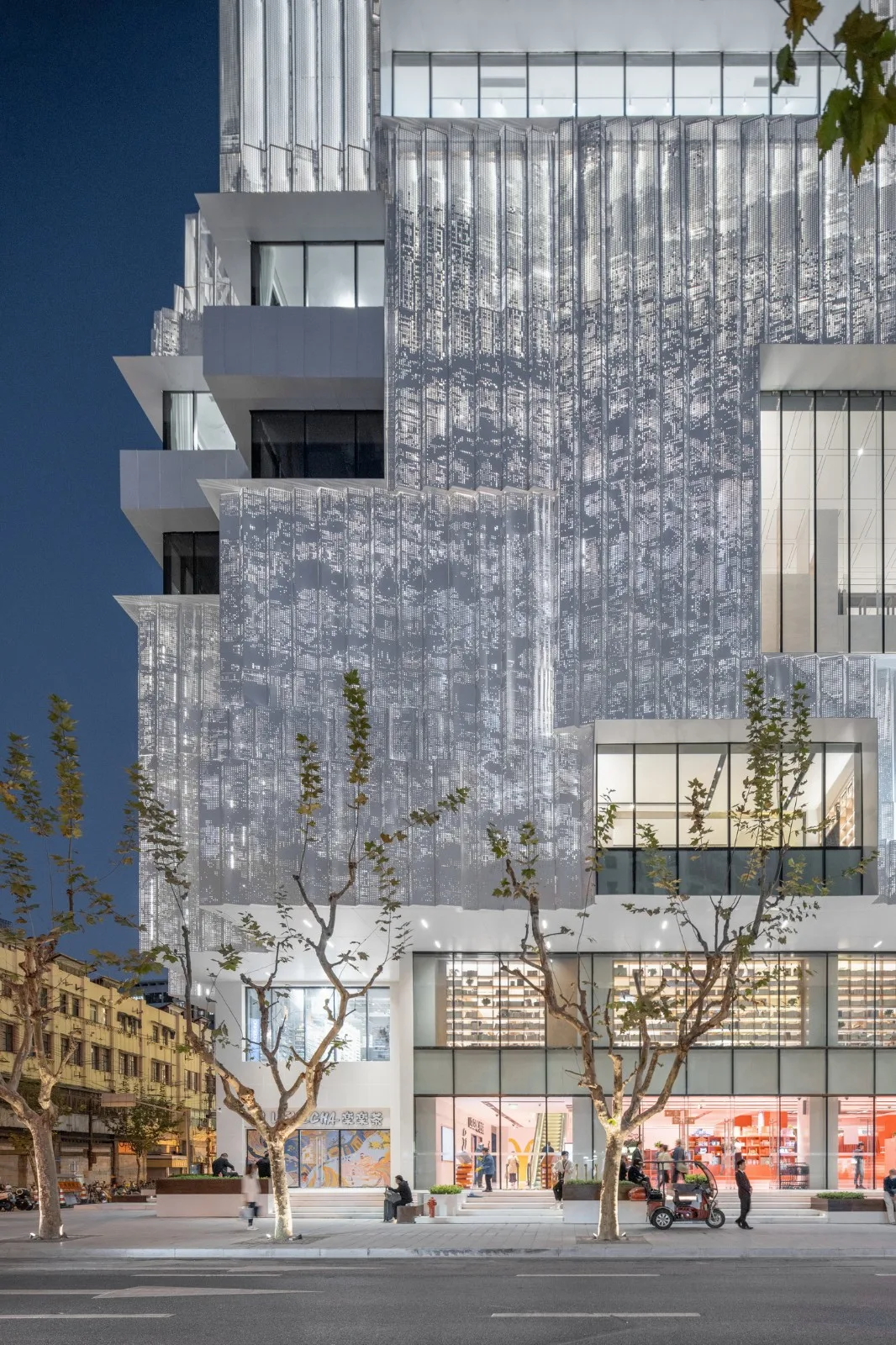 BIM Architecture | Building a New City with Books: Can 'People Who Don't Read' Save Bookstores? / Wutopia Lab
